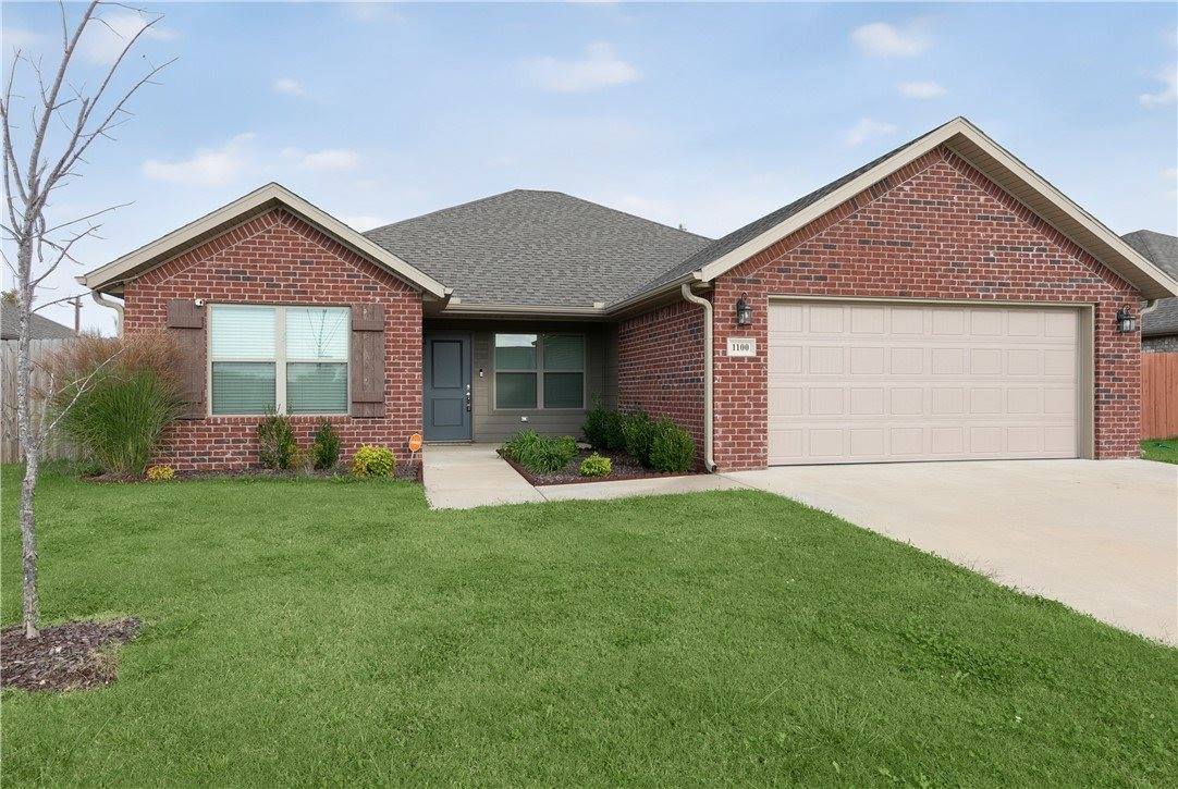 1100 Moonrise Street, Centerton, AR 72713