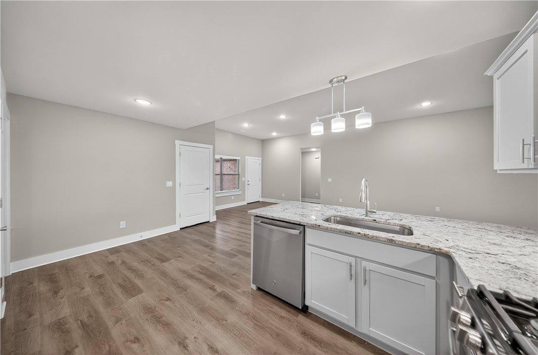 1100 Moonrise Street, Centerton, AR 72713