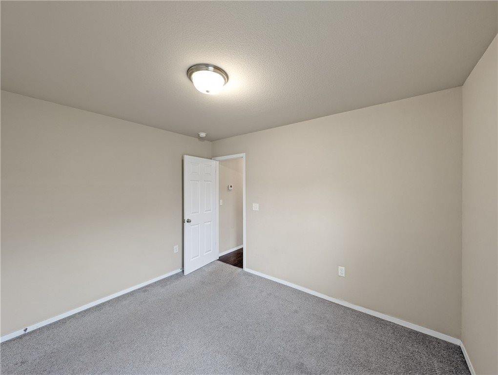 6706 SW Chestnut Hill Road, Bentonville, AR 72713