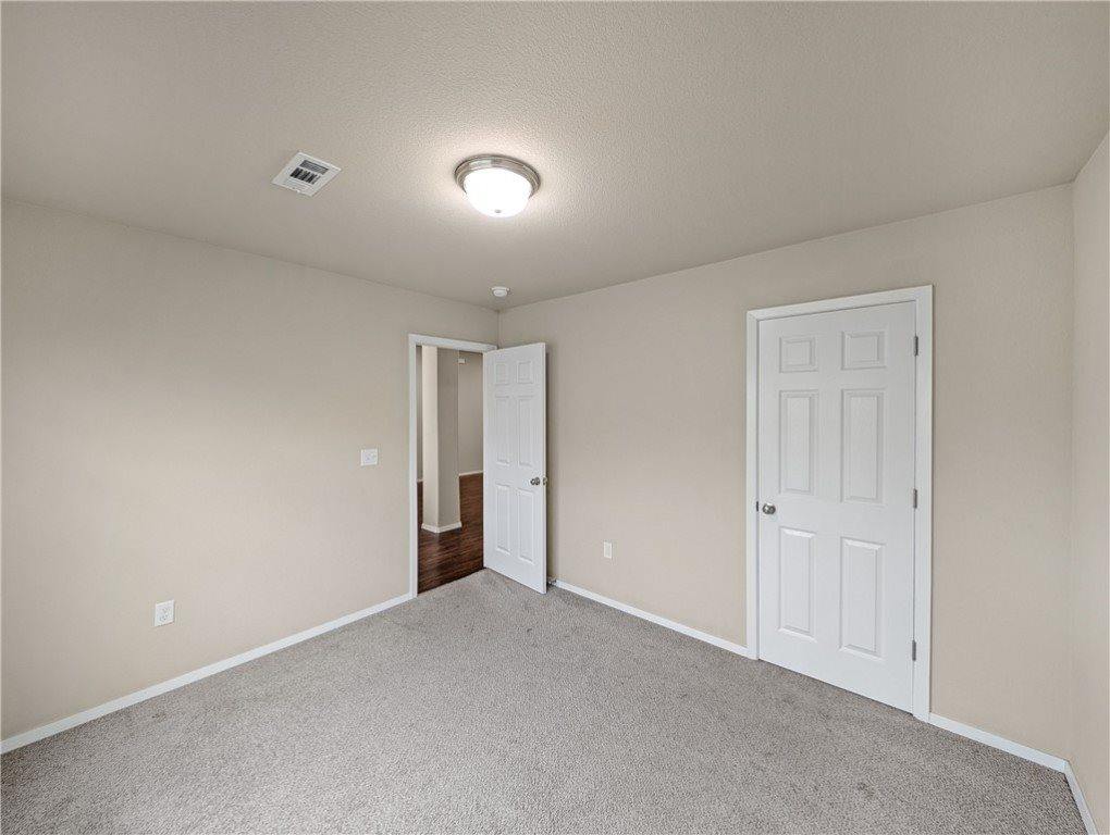 6706 SW Chestnut Hill Road, Bentonville, AR 72713