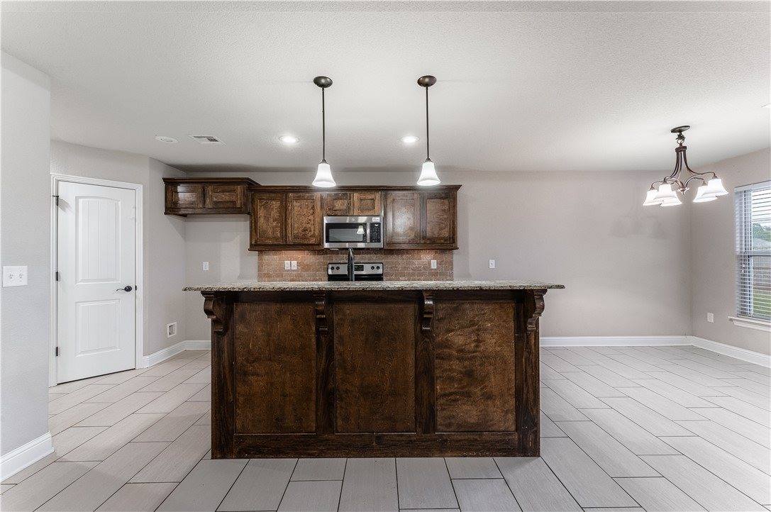 2091 Eagle Drive, Pea Ridge, AR 72751