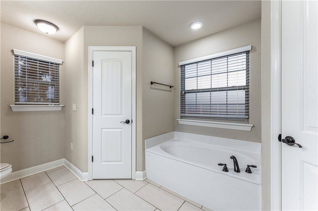 2091 Eagle Drive, Pea Ridge, AR 72751