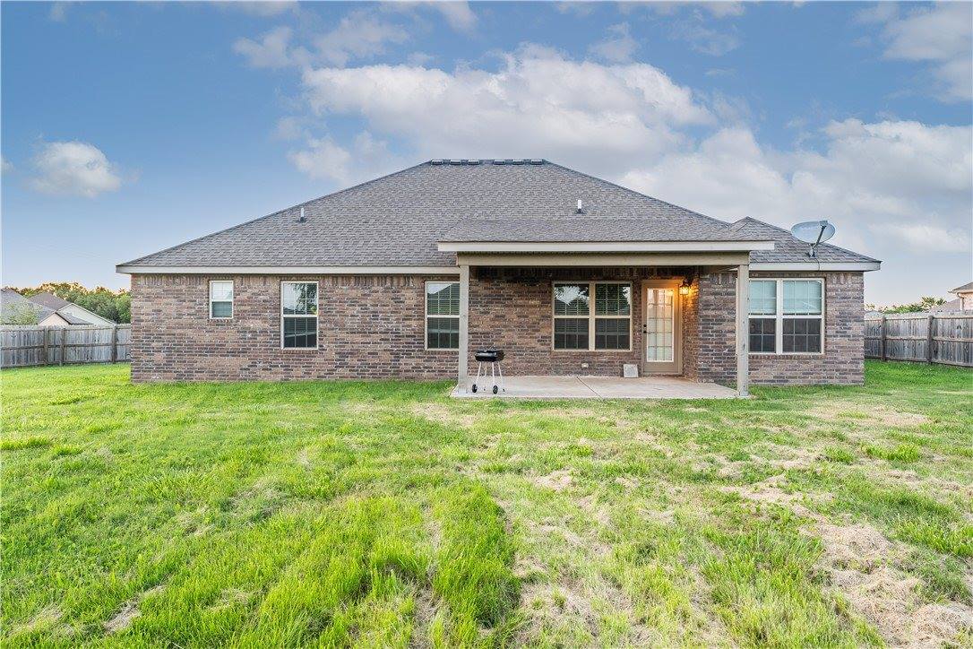 2091 Eagle Drive, Pea Ridge, AR 72751