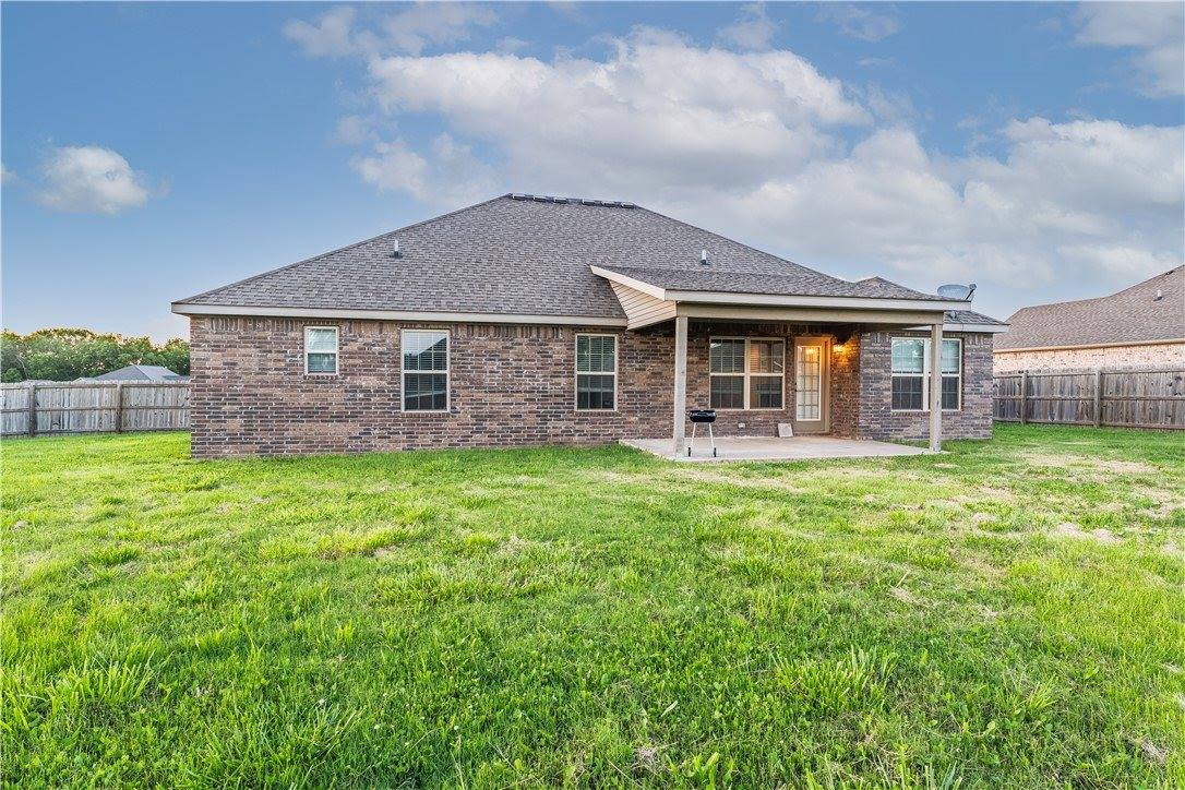 2091 Eagle Drive, Pea Ridge, AR 72751