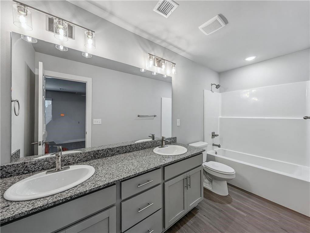 6304 Kathleen Street, Bentonville, AR 72713