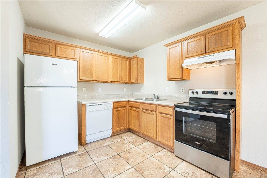 405 East Southern Trace Drive, Rogers, AR 72758