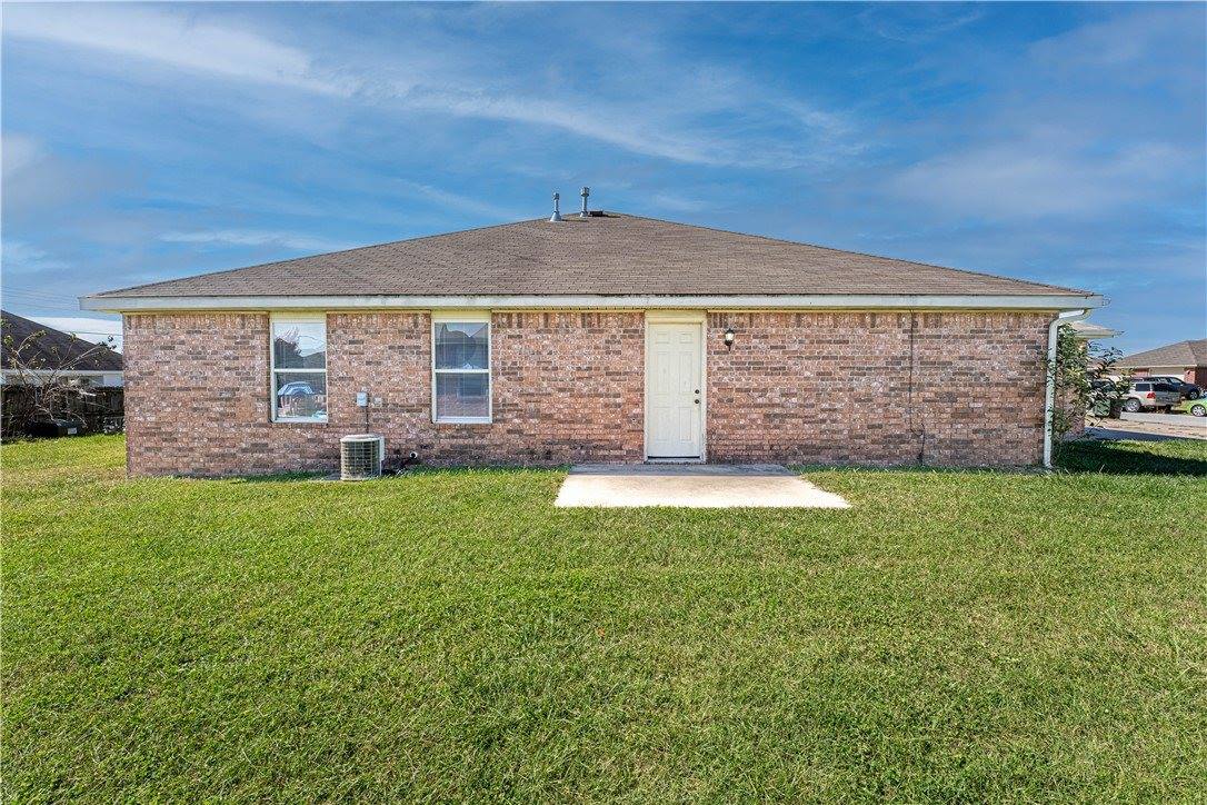 405 East Southern Trace Drive, Rogers, AR 72758