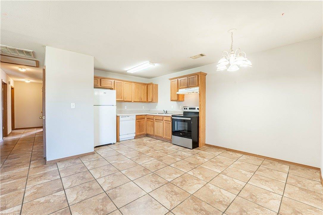 405 East Southern Trace Drive, Rogers, AR 72758