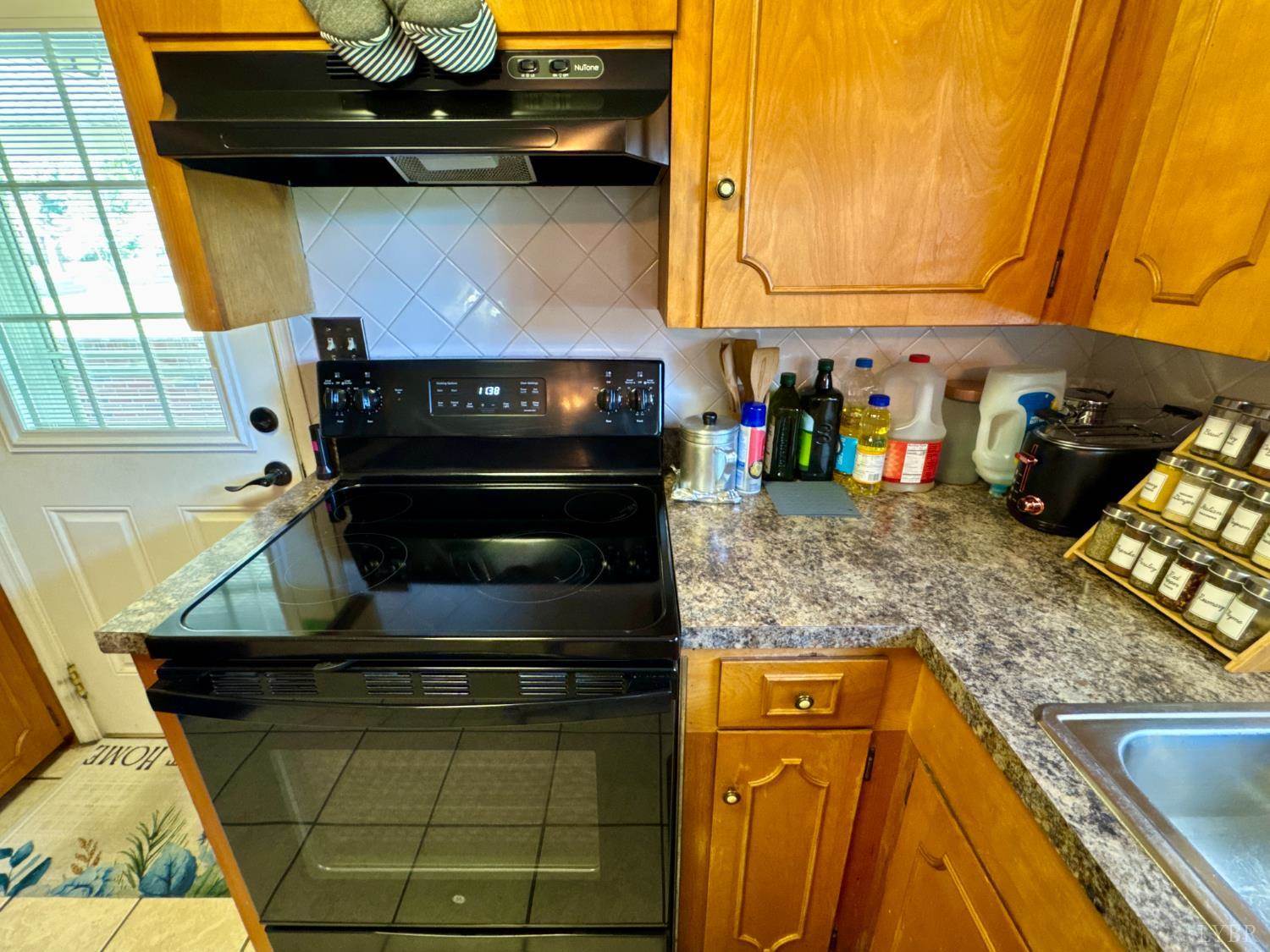 139 Woodhaven Drive, Lynchburg, VA 24502