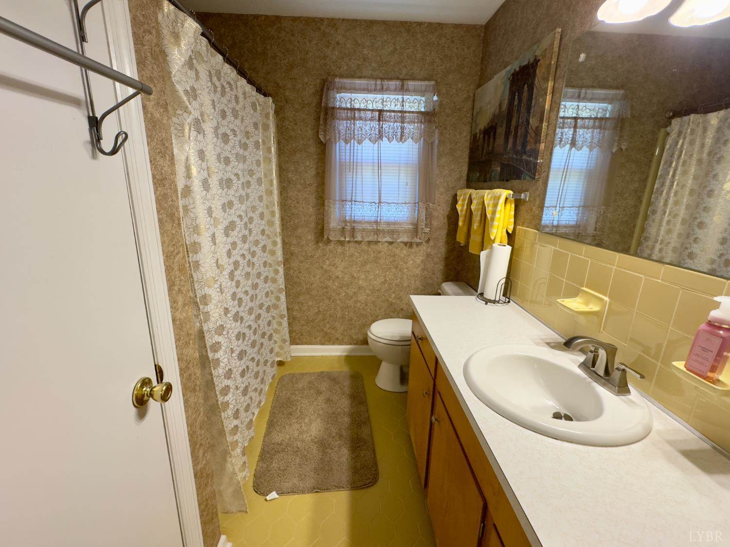 139 Woodhaven Drive, Lynchburg, VA 24502