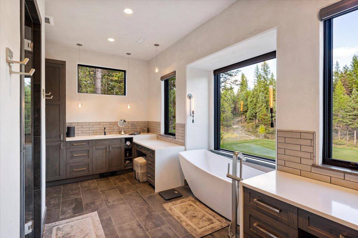 600 Whitefish Hills Drive, Whitefish, MT 59937