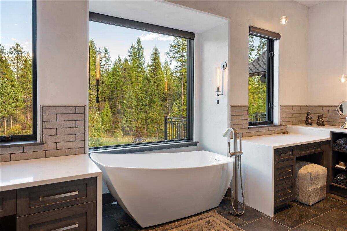 600 Whitefish Hills Drive, Whitefish, MT 59937