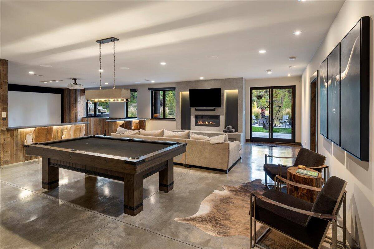 600 Whitefish Hills Drive, Whitefish, MT 59937