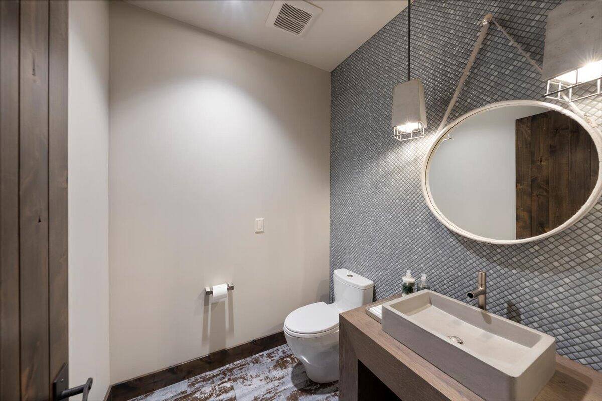 600 Whitefish Hills Drive, Whitefish, MT 59937