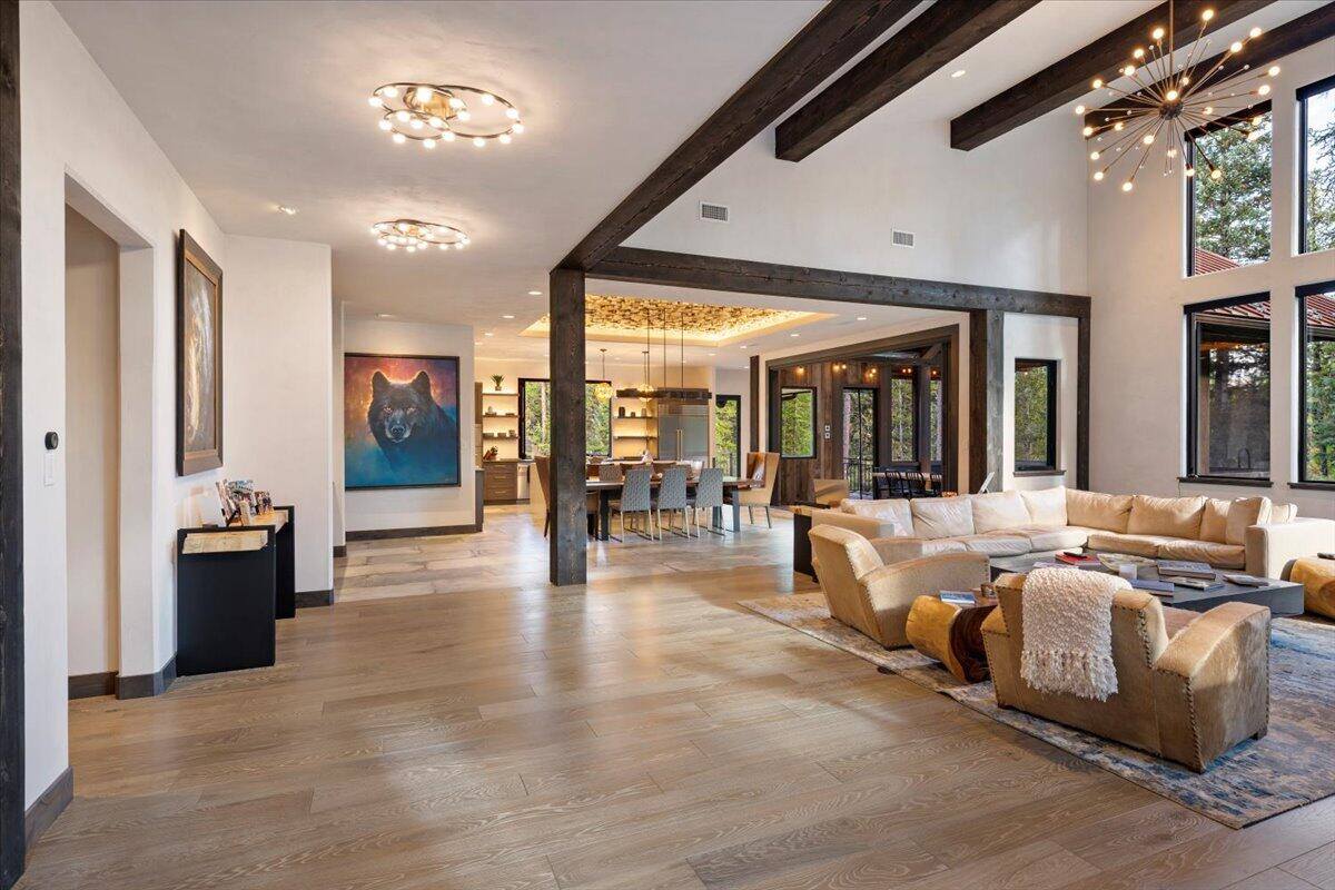 600 Whitefish Hills Drive, Whitefish, MT 59937