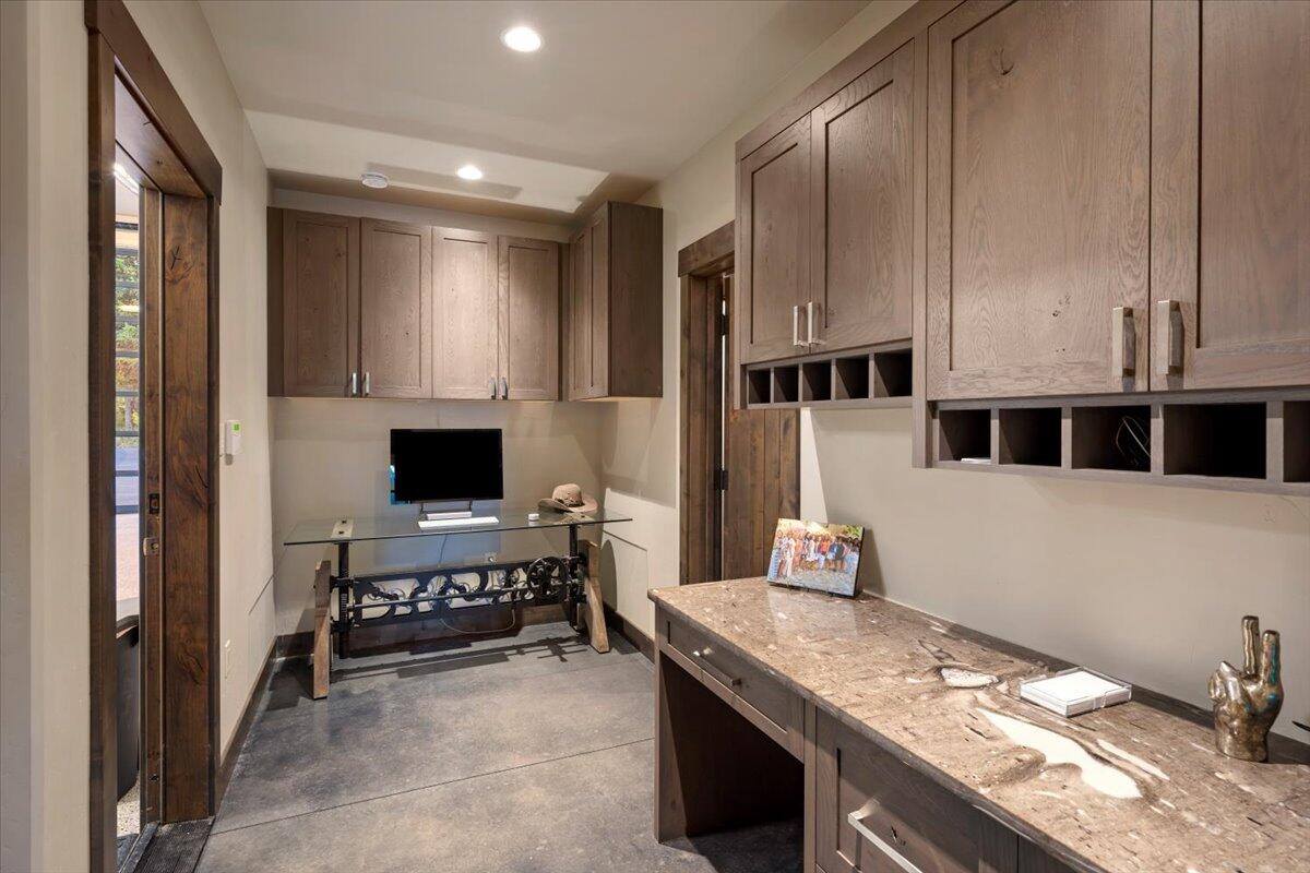 600 Whitefish Hills Drive, Whitefish, MT 59937