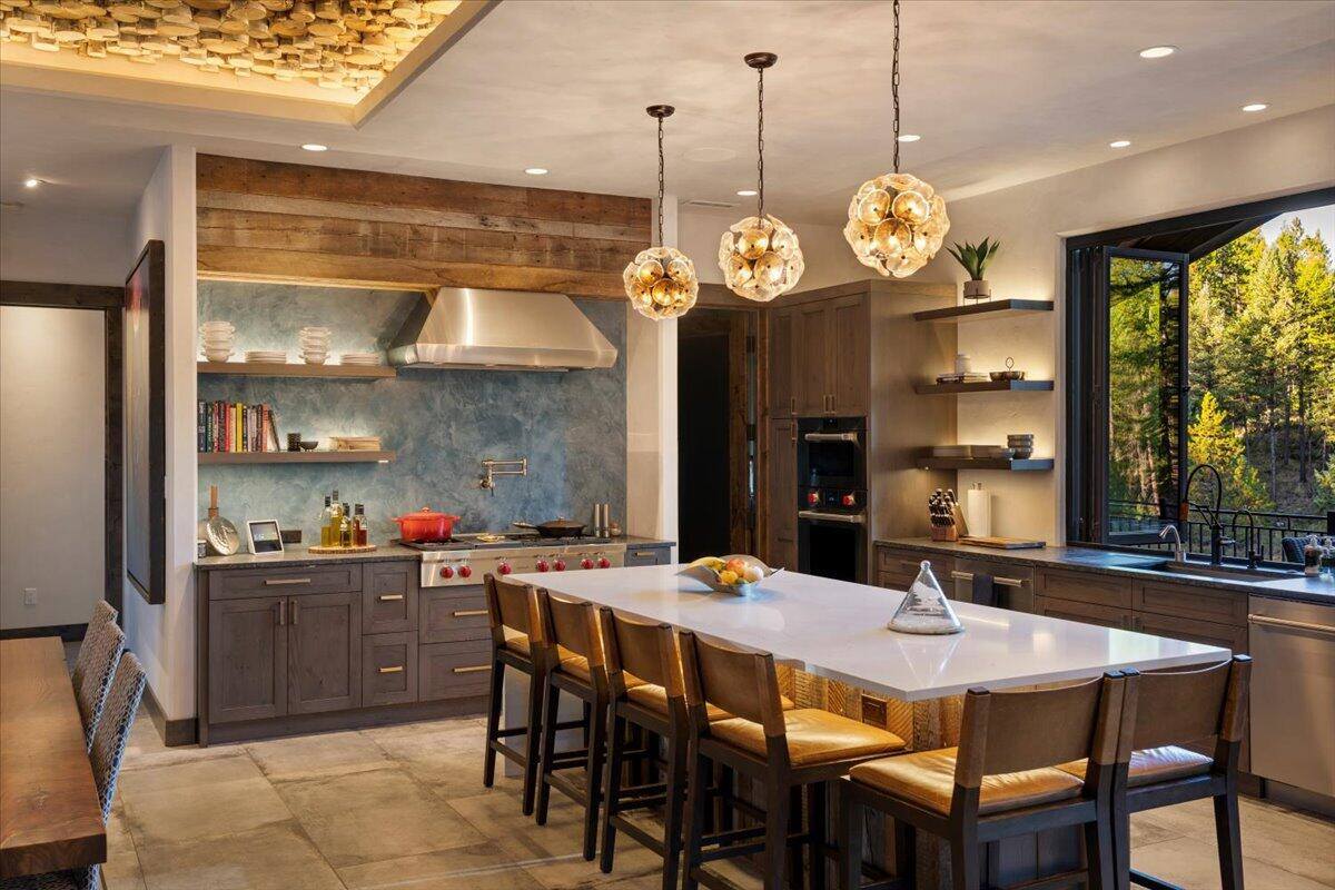 600 Whitefish Hills Drive, Whitefish, MT 59937