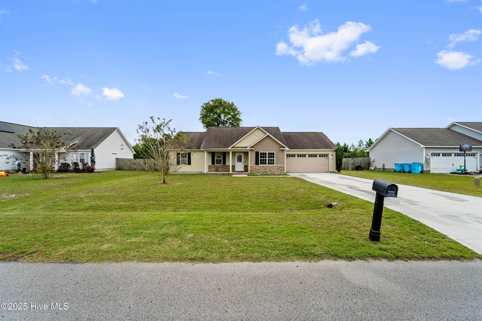 260 Rowland Drive, Richlands, NC 28574