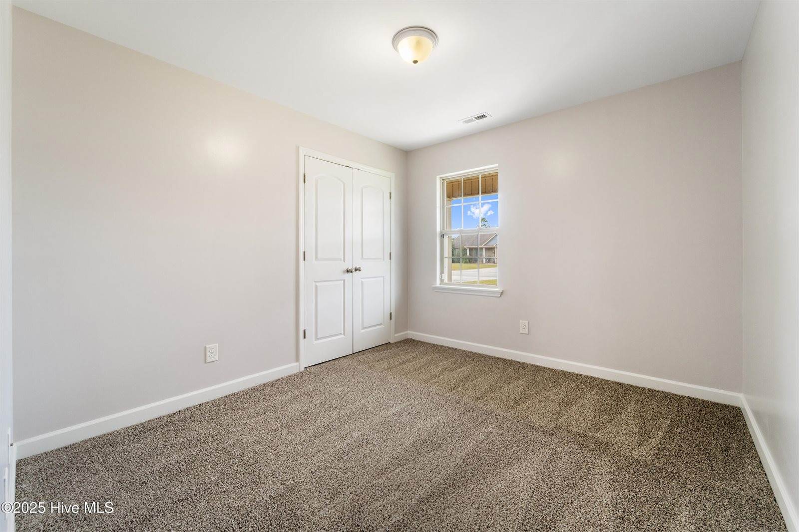 260 Rowland Drive, Richlands, NC 28574