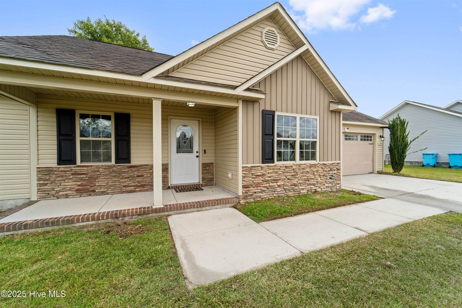 260 Rowland Drive, Richlands, NC 28574