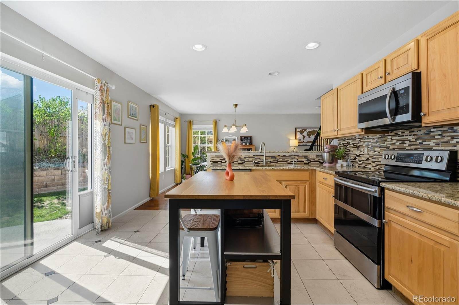 1744 Hogan Ct, Castle Rock, CO 80109