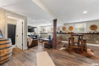 5406 Hillandale Road, Davenport, IA 52806