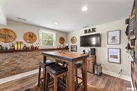 5406 Hillandale Road, Davenport, IA 52806