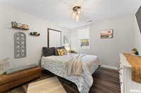 5406 Hillandale Road, Davenport, IA 52806