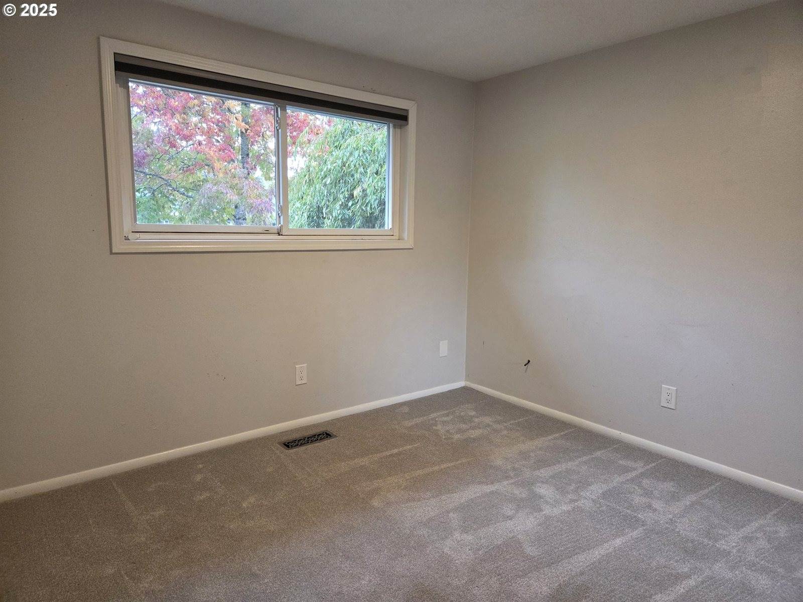 3512 SE Harlow Ct, Troutdale, OR 97060