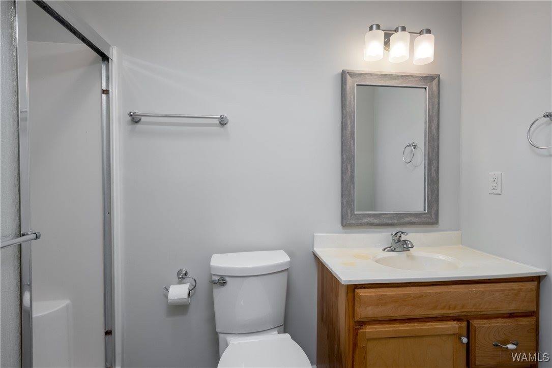 110 Lakeview Drive, Livingston, AL 35470