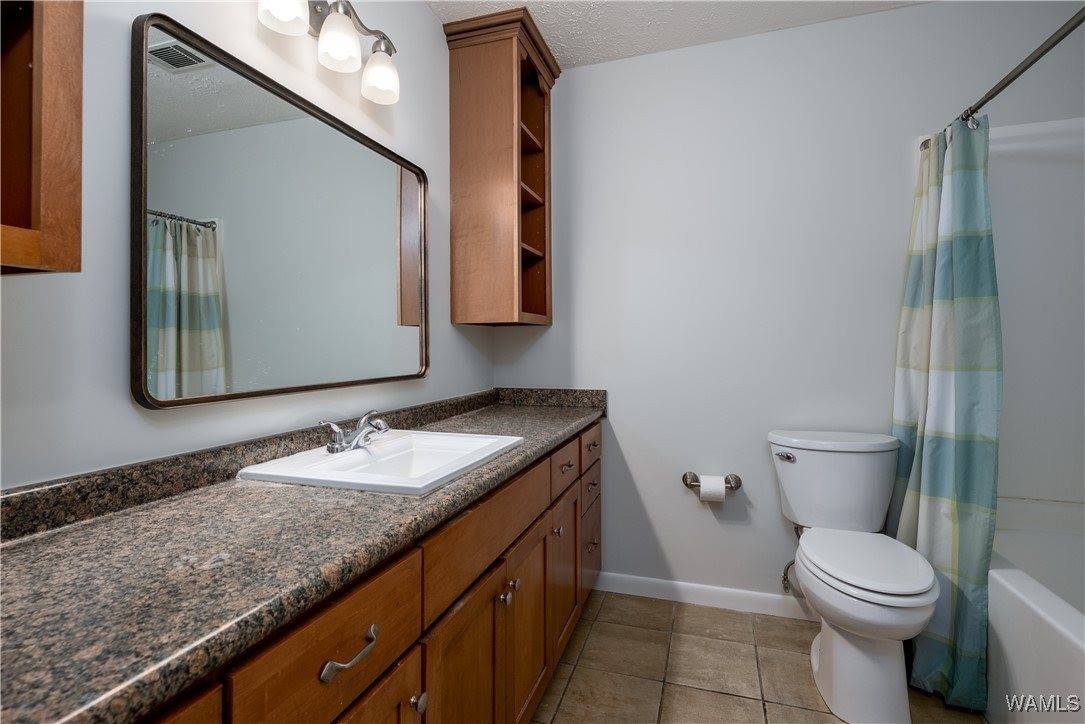 110 Lakeview Drive, Livingston, AL 35470