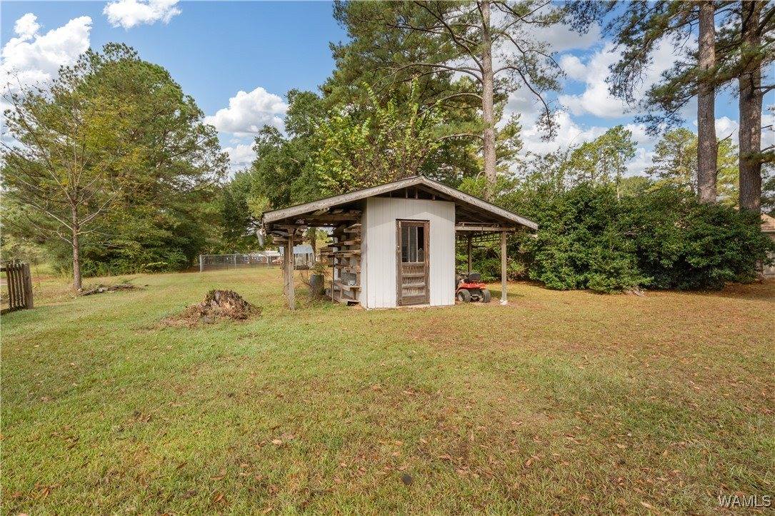 110 Lakeview Drive, Livingston, AL 35470