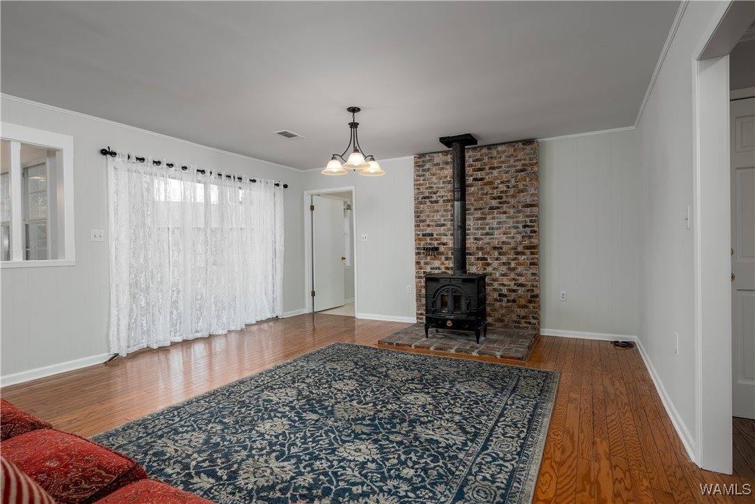 110 Lakeview Drive, Livingston, AL 35470