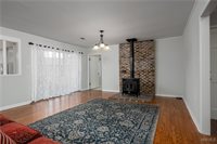 110 Lakeview Drive, Livingston, AL 35470