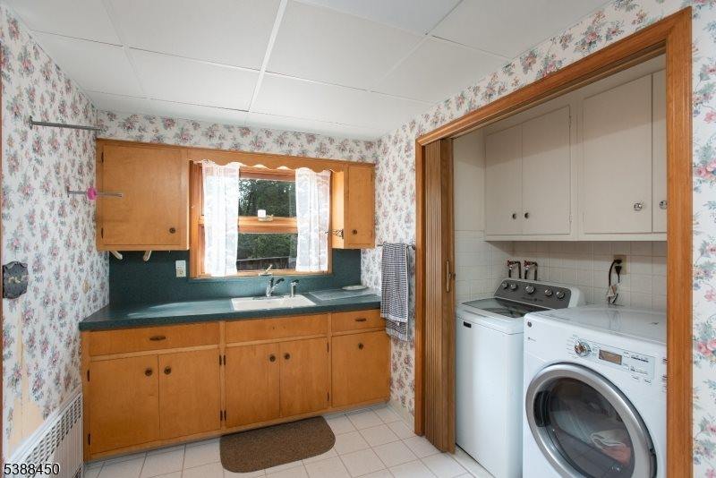 9 Renda Pl, Green Brook Township, NJ 08812