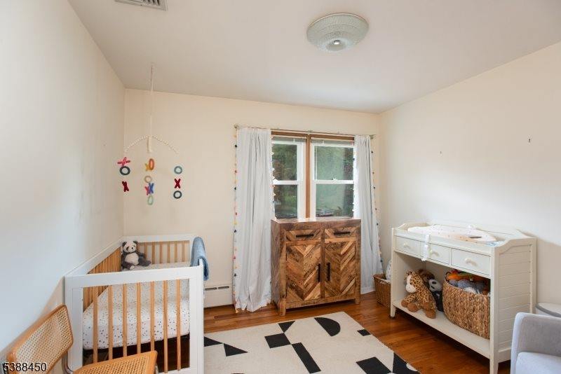 9 Renda Pl, Green Brook Township, NJ 08812