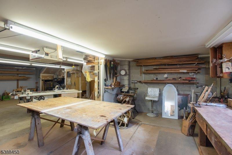 9 Renda Pl, Green Brook Township, NJ 08812