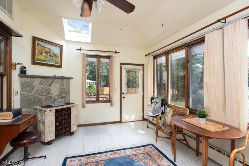 9 Renda Pl, Green Brook Township, NJ 08812