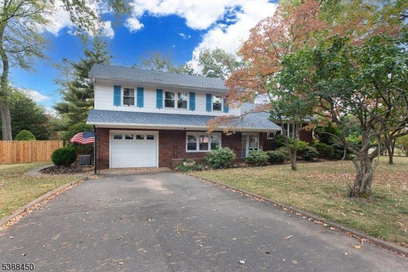 9 Renda Pl, Green Brook Township, NJ 08812