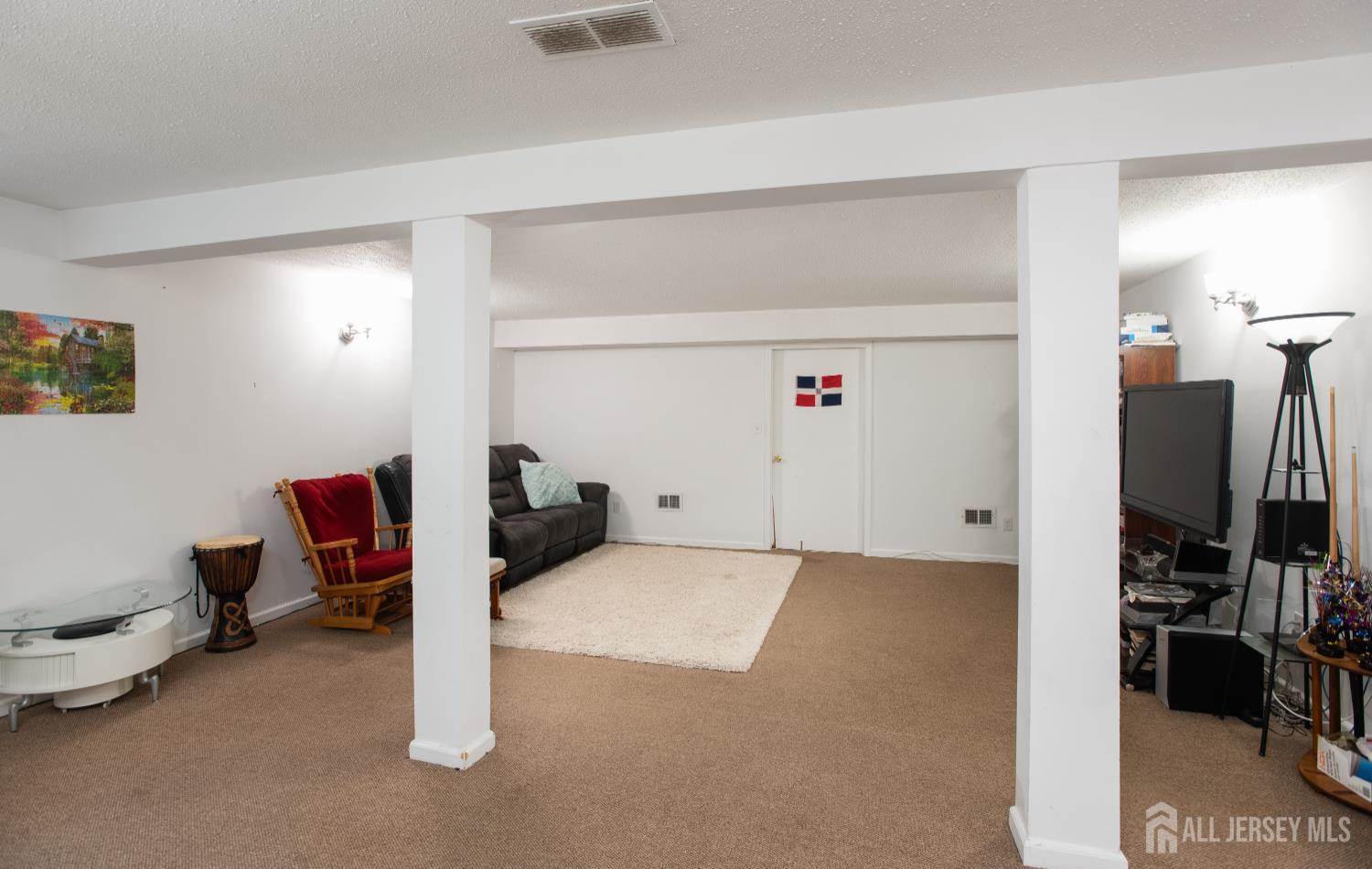 135 Beverly Hill Terr, Woodbridge Proper, NJ 07095