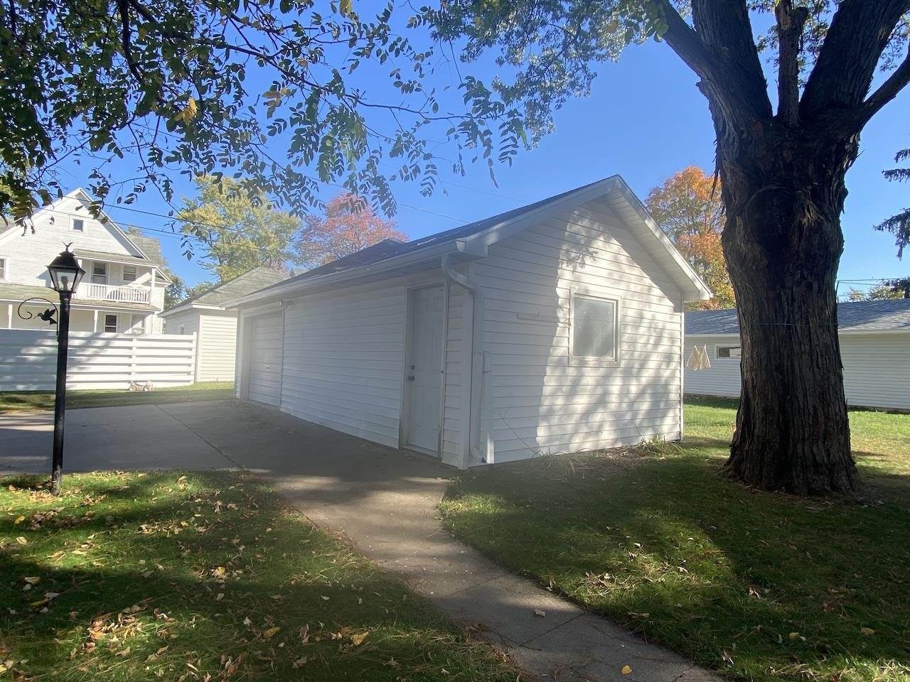 427 N 6th Avenue, Wausau, WI 54401