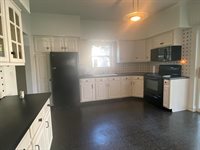 427 N 6th Avenue, Wausau, WI 54401