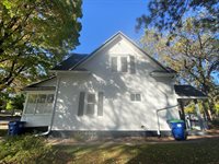 427 N 6th Avenue, Wausau, WI 54401