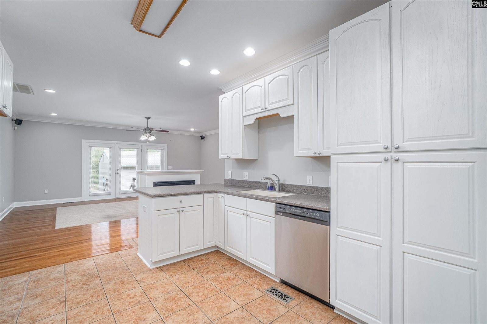 240 Jeter, Gilbert, SC 29054