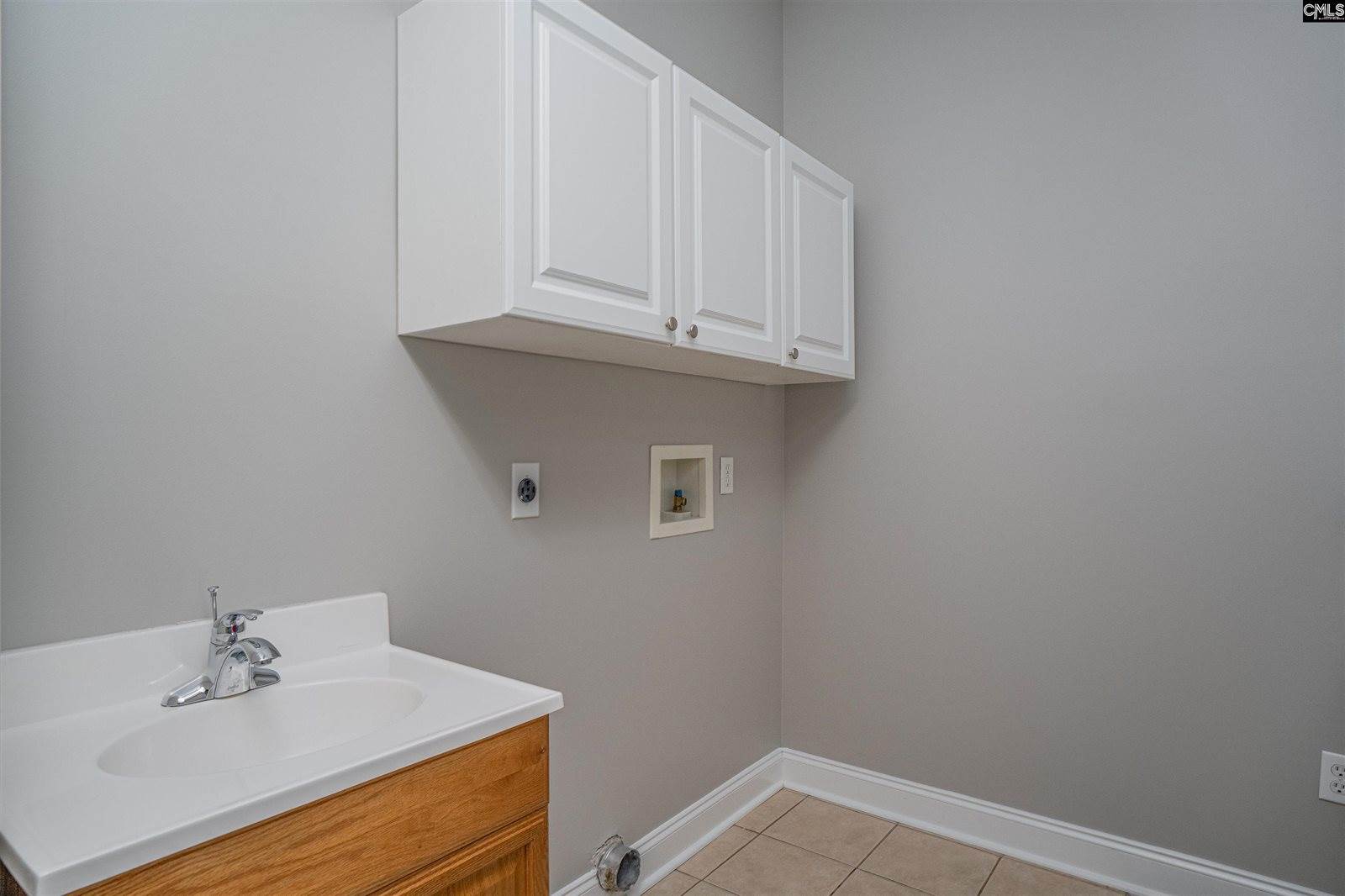 240 Jeter, Gilbert, SC 29054