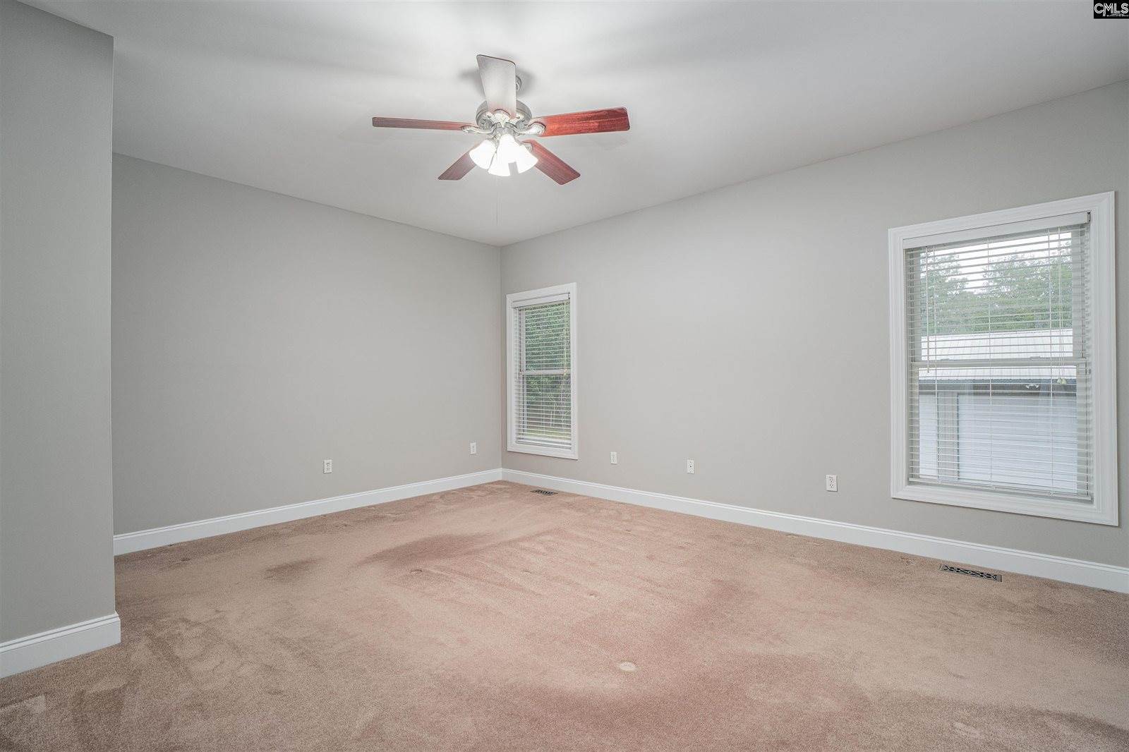 240 Jeter, Gilbert, SC 29054