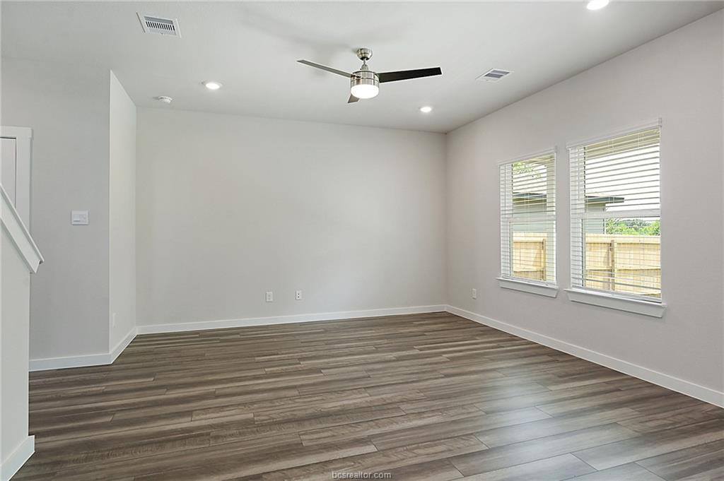 919 Lady Bird, College Station, TX 77845