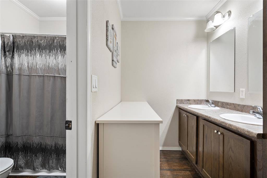 1605 Cloverleaf Road, Bellmead, TX 76705