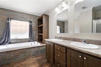 1605 Cloverleaf Road, Bellmead, TX 76705