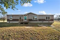 1605 Cloverleaf Road, Bellmead, TX 76705